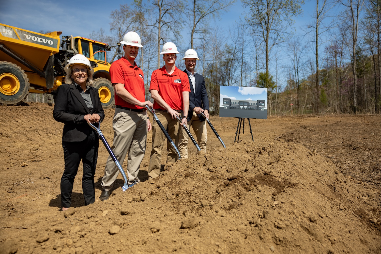 Holiday Tours and Prevost Celebrate Groundbreaking